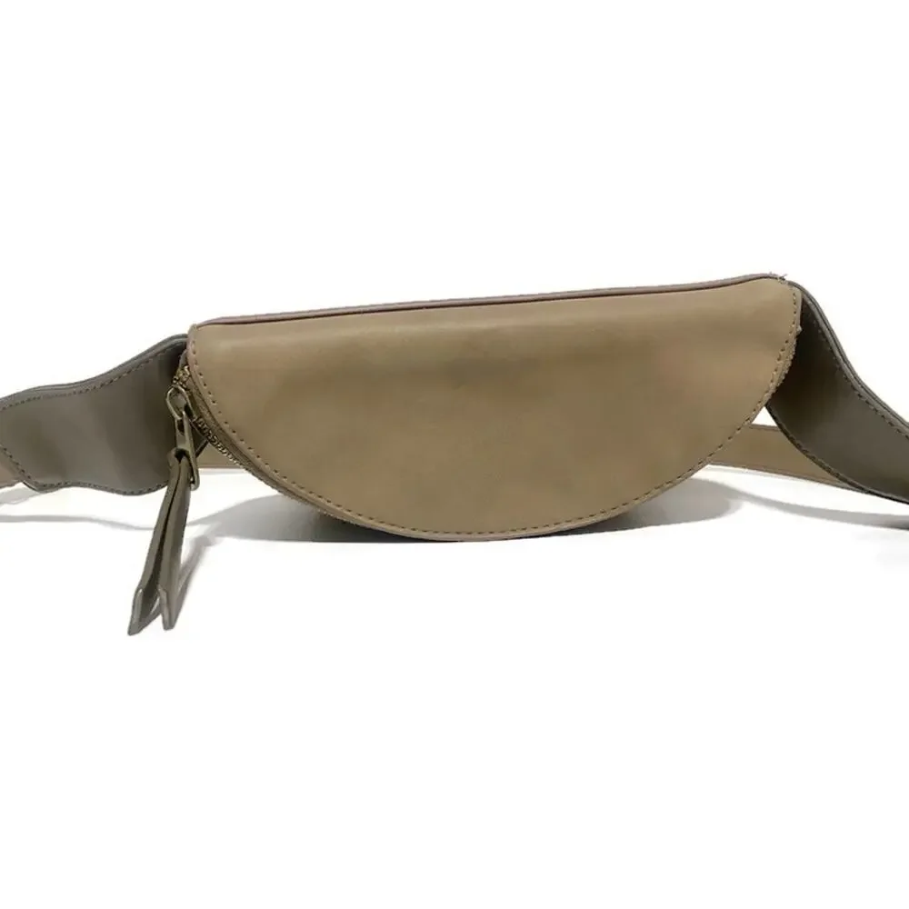 Universal Thread Otter Brown Faux Leather Fanny Pack Belt Bag Zip Adjustable